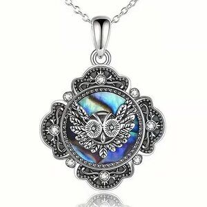 Silver OWL Pendant Necklace